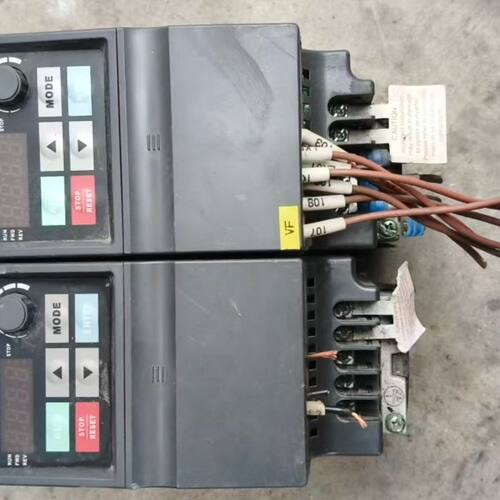 台达变频器 VFD015EL43A