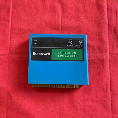 R7847 A 1082火焰放大器 。
