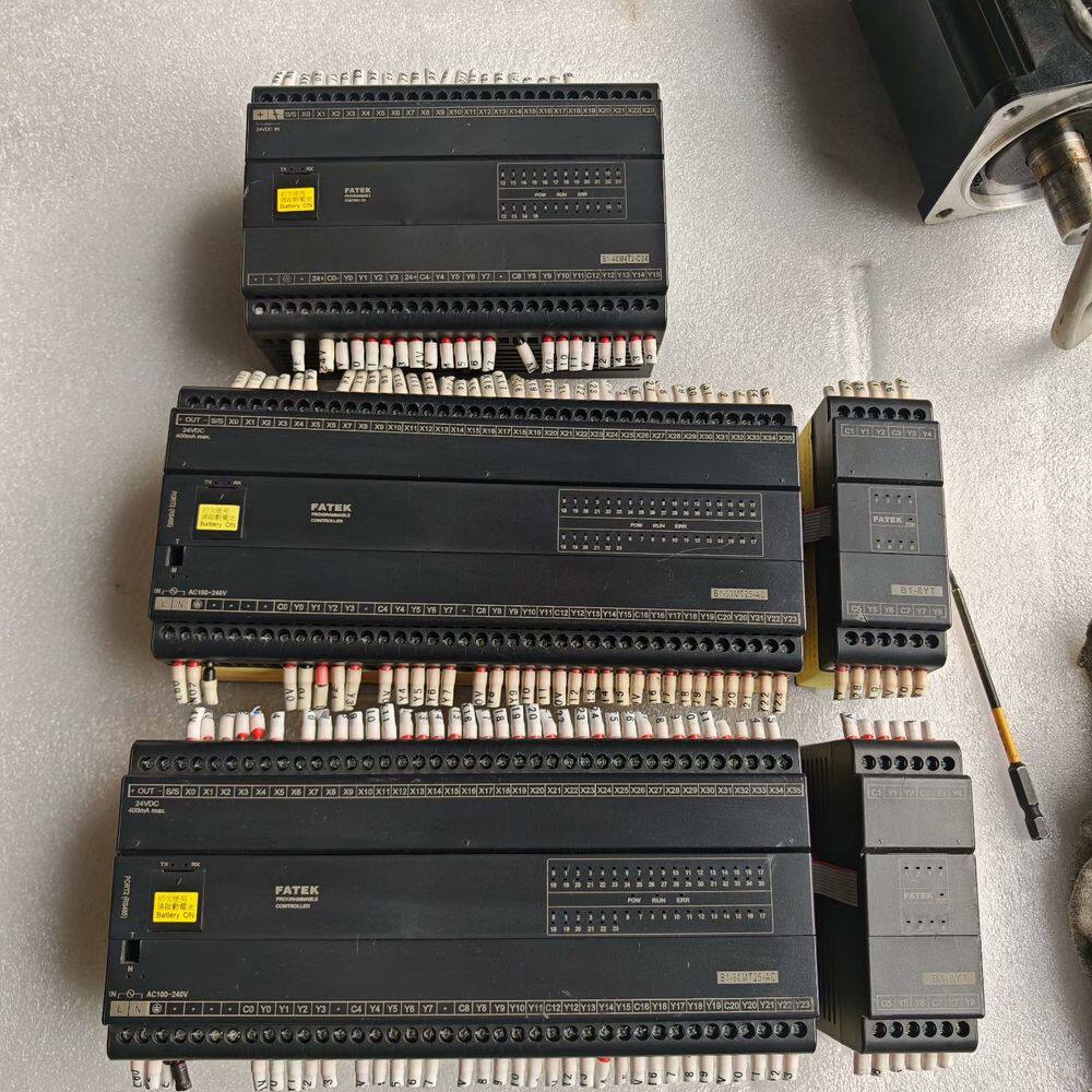 台湾永宏PLC B1z-40M4T2-D24 24V供电 5