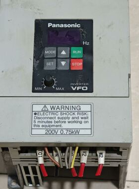 变频器BFV00072GK 0.75KW 220V