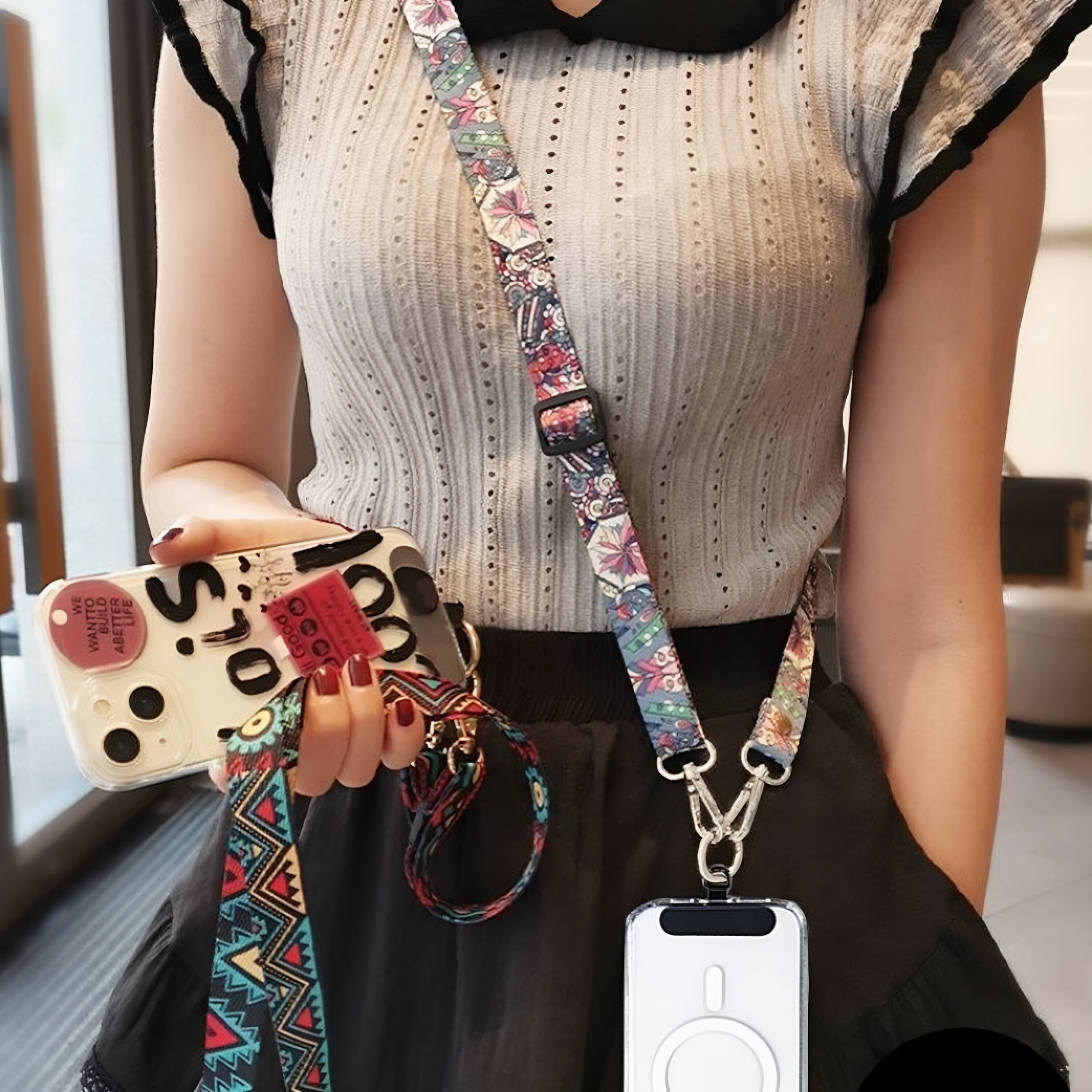 高端挂绳复古图腾斜挎背带长款可背可调节防丢手机壳手机挂脖绳子