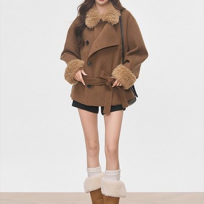 深冬独特超好看毛呢子大衣女2025年新款小个子毛领短款毛呢外套女