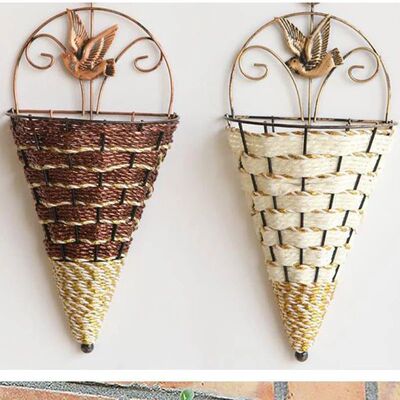 Flower Plant Pot Home Garden Wall Fence Hanging Planter Bask