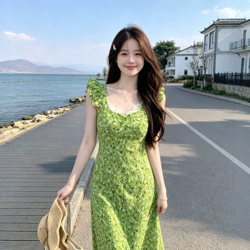 2026设计绿色蕾丝吊带连