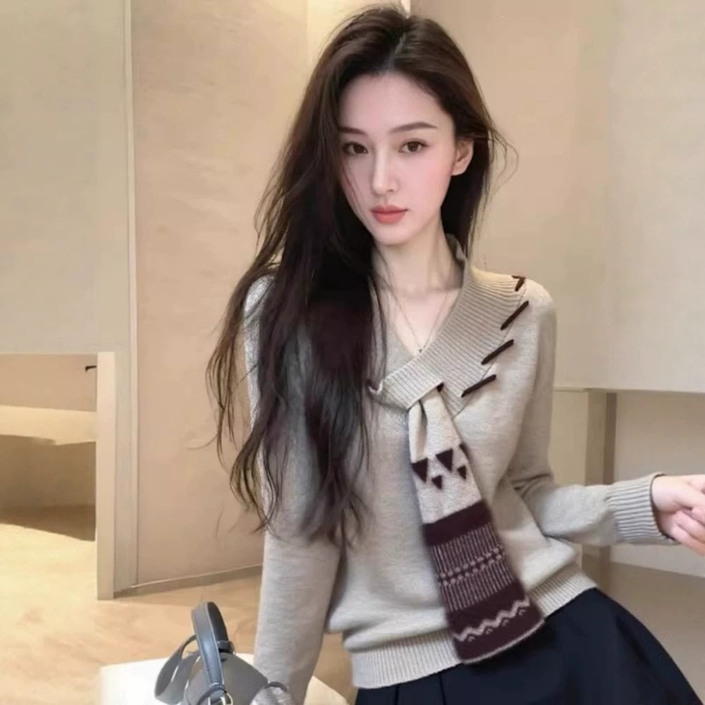 法式复古围巾领修身针织打底衫
