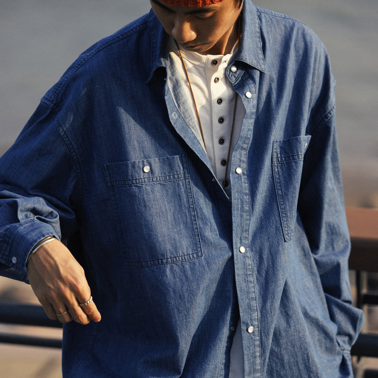 BananaClub“Work Shirt”洗水复古竹节纹贝壳扣口袋工装牛仔衬衫
