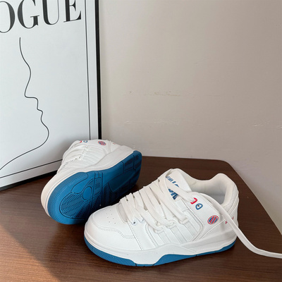 小白鞋百搭运动休闲鞋情侣面包鞋