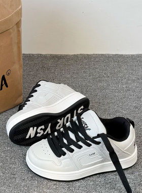 2025冬季新款美式复古板鞋女ins超火爆款韩版学生百搭运动休闲鞋