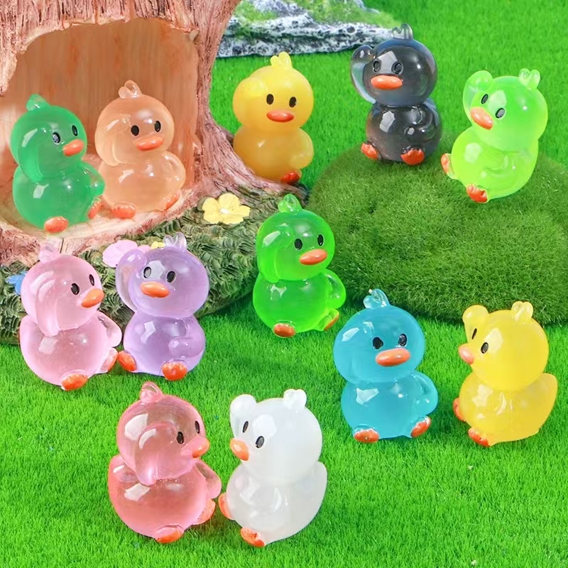招手小鸭卡通动物公仔装饰摆件