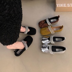 法式平底设计感单鞋2025秋冬新款仙女风复古温柔玛丽珍豆豆瓢鞋女