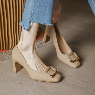 粗跟复古百搭方头高跟鞋2024新款