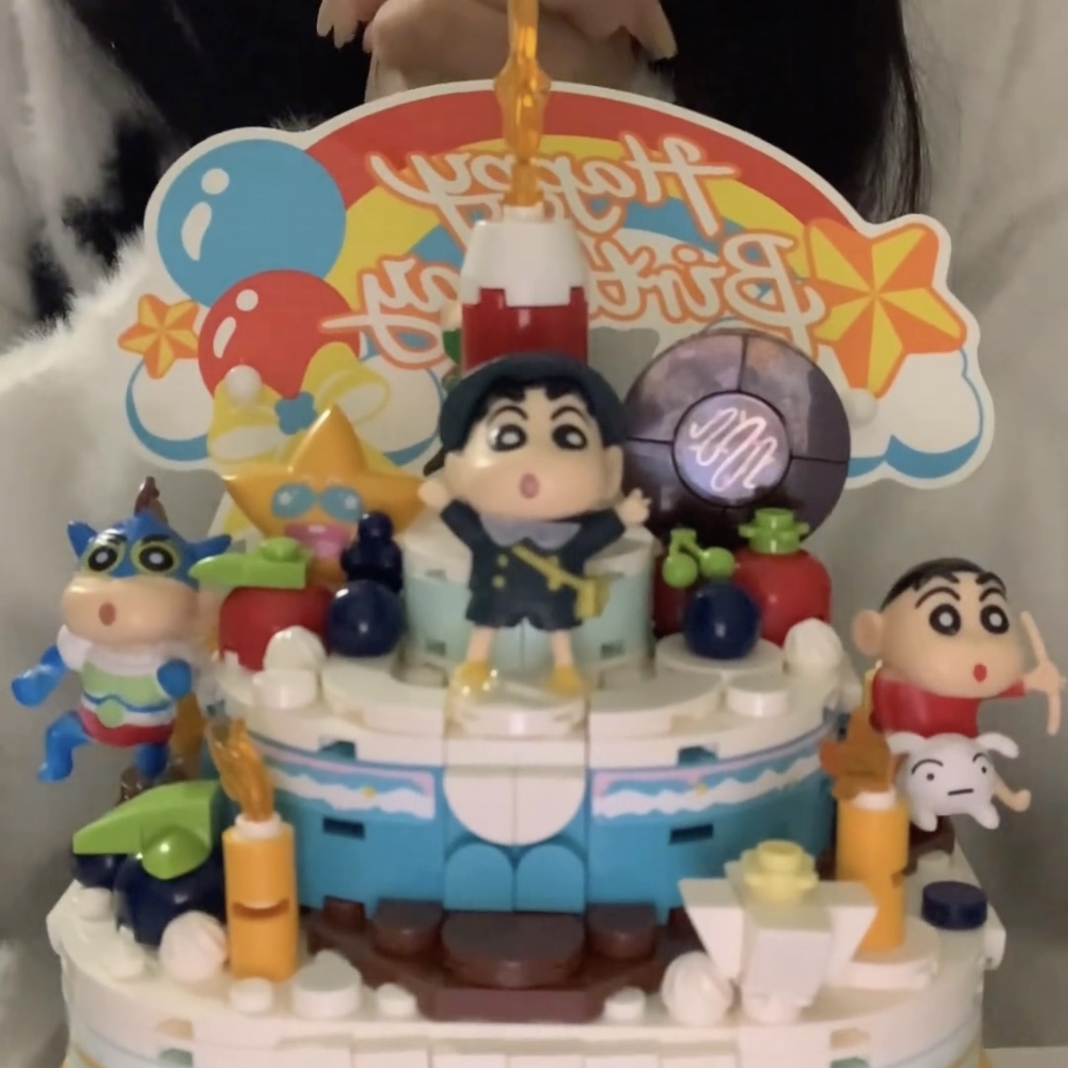 蜡笔小新系列生日蛋糕玩具音乐盒拼装积木摆件送男女孩生日礼物