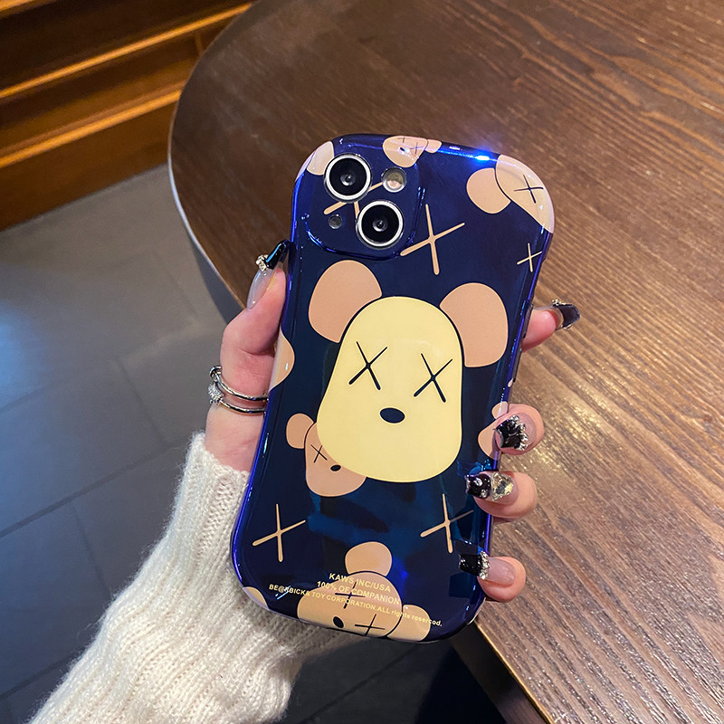 潮牌kaws熊适用iPhone15pro苹果16手机壳14promax小蛮腰软壳13潮流蓝光12镭射保护套16pro新款