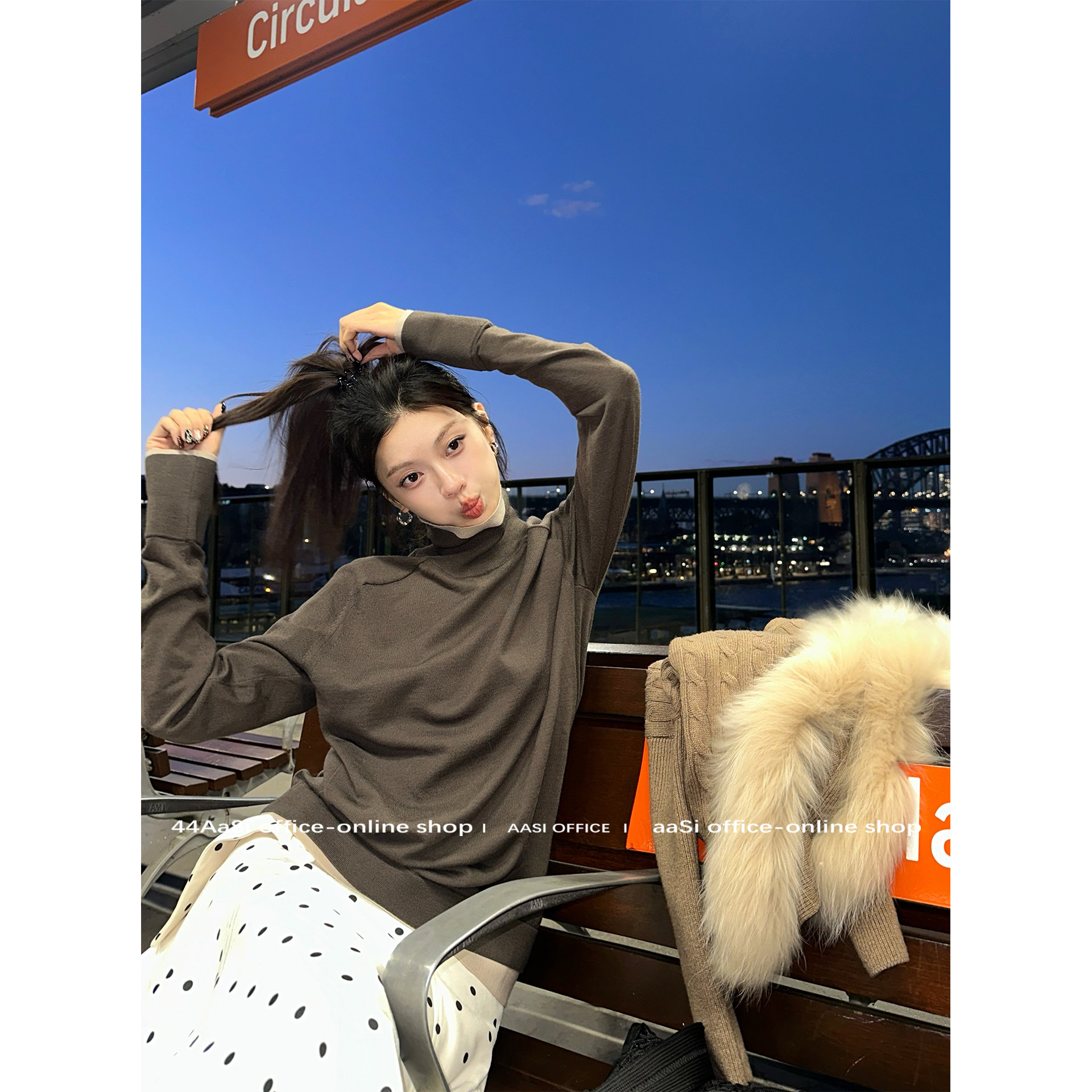 44AaSi 撞色高领拼接针织毛衣长袖宽松秋冬内搭上衣