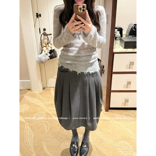 44AaSi 泡泡女孩 花苞压褶毛呢廓形半身裙秋冬百搭中长裙