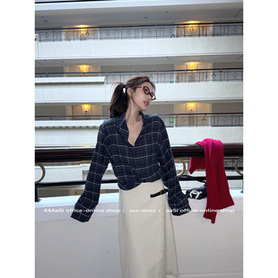 打底上衣女 收腰捏褶磨毛格纹秋冬设计感衬衫 44AaSi 比利恩周末