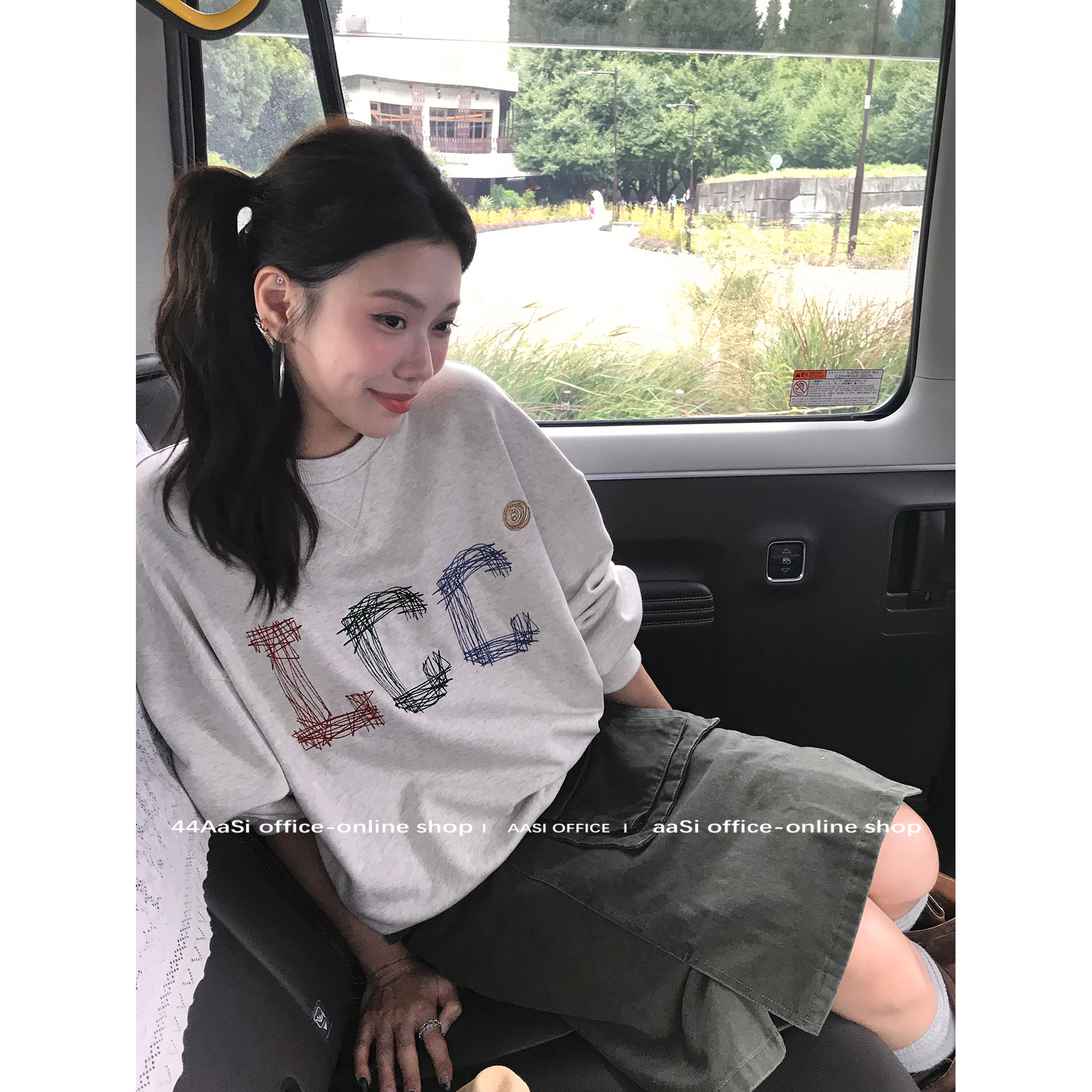 44AaSi 夏之星 复古韩系刺绣好穿圆领秋冬百搭套头休闲卫衣