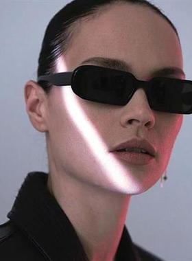 SunglassesCicRetroqGW