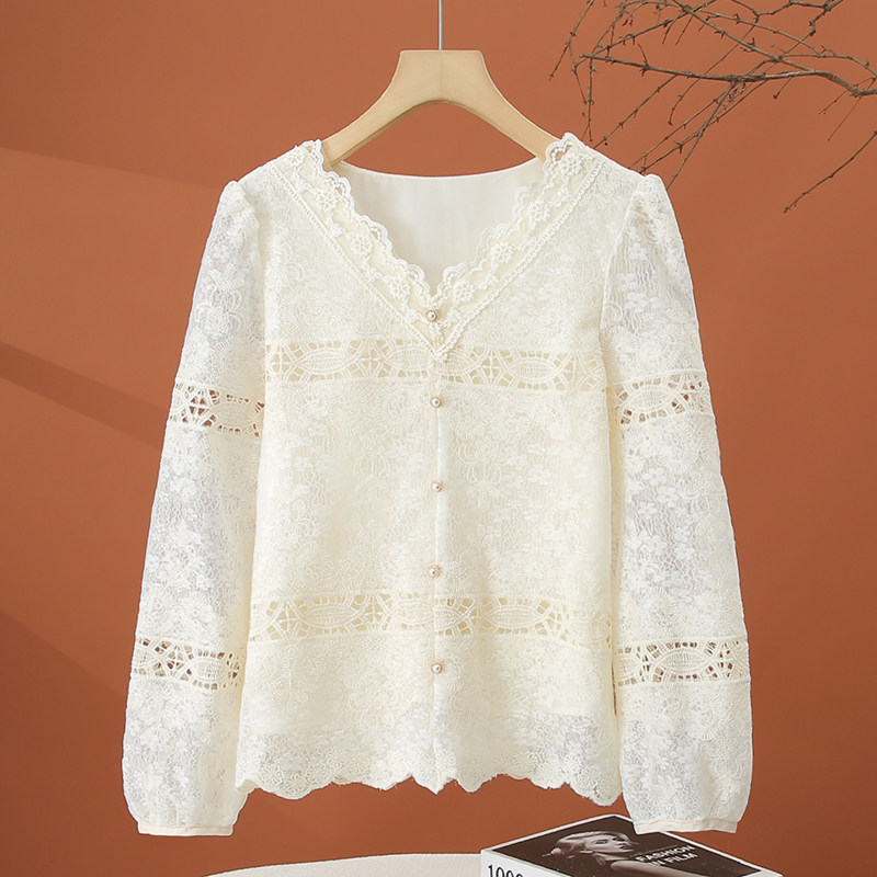 长袖镂空蕾丝衬衫女春季2026年新款洋气时尚小衫减龄宽松女士上衣
