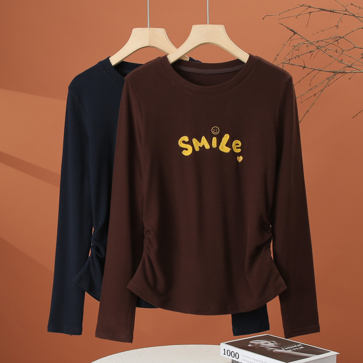 春季长袖t恤女2026新款洋气内搭打底衫时尚百搭短款收腰女士上衣