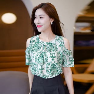 女2025新款 夏季 碎花雪紡衫 洋氣小衫 短袖 減齡夏天寬松露肩彩色上衣