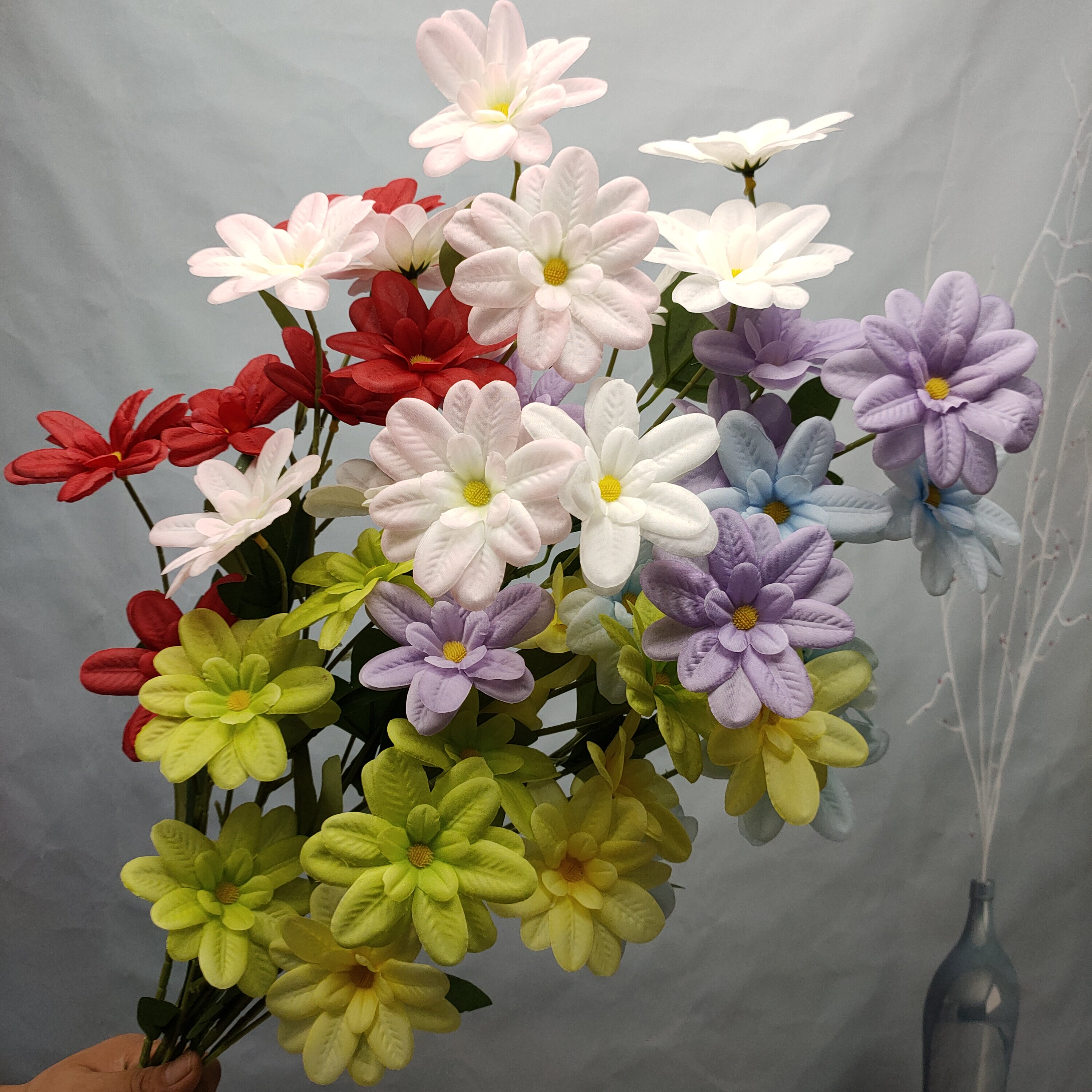 厂家批发六头雏菊假花仿真小野花新款婚庆花艺拱门桌花地排插花