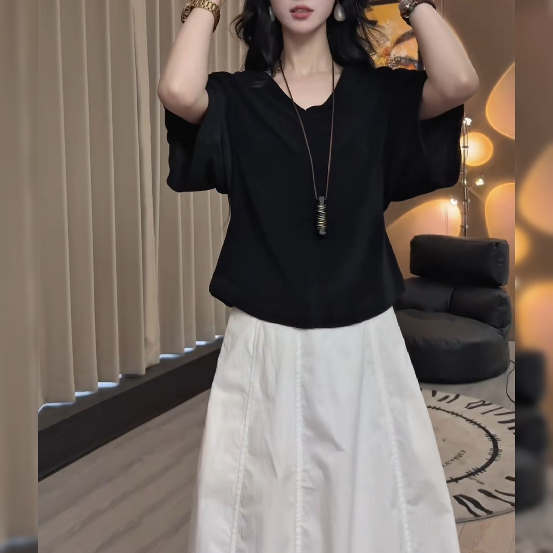 轻奢高级感蝙蝠袖v领短袖T恤女2026夏季新款收腰显瘦超好看上衣潮