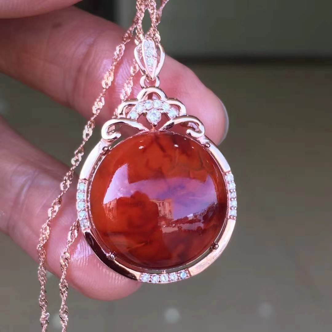 天然瓦西南红玛瑙火焰纹大吊坠s925银镶女神挂坠气质百搭本命年潮