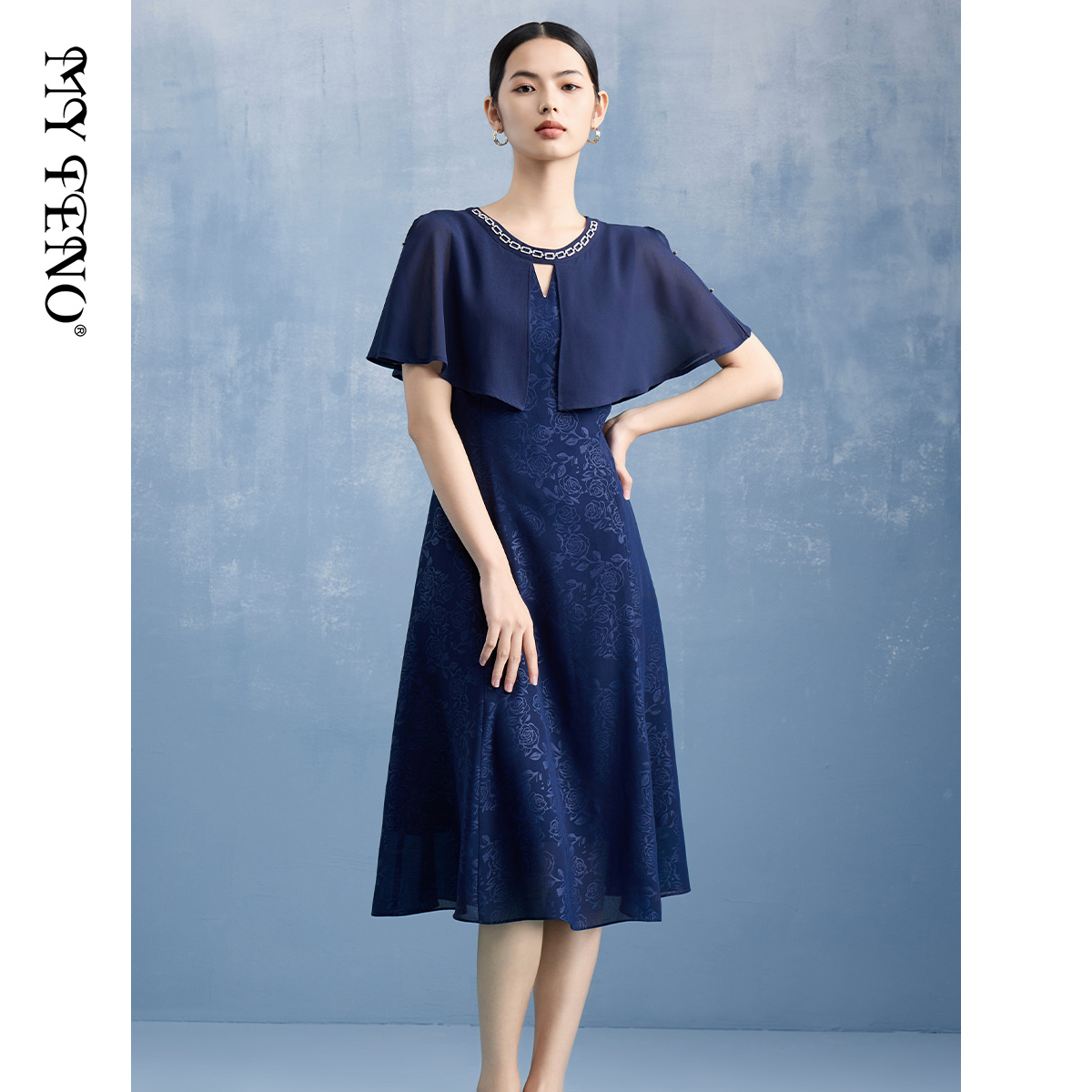 马天奴蓝色提花收腰短袖连衣裙
