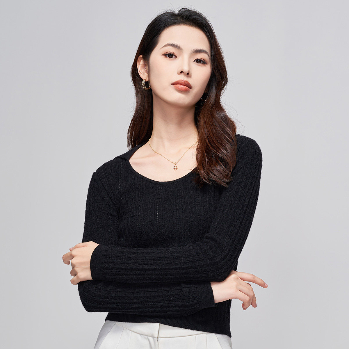 马天奴春夏新款女黑色大圆领竖条针织衫短款修身毛衫上衣小衫气质