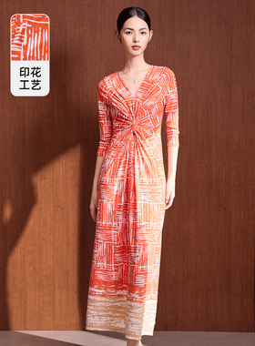 马天奴女秋季橙色印花V领收腰连衣裙超好看裙子气质长裙时尚百搭