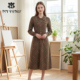 马天奴2025秋冬新款 咖色翻领长袖 收腰提花针织连衣裙子复古老钱风