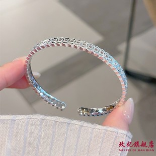 玫妃碎冰冰莫比乌斯环铜钱竹节开口纯银手镯足银9999女时尚轻奢