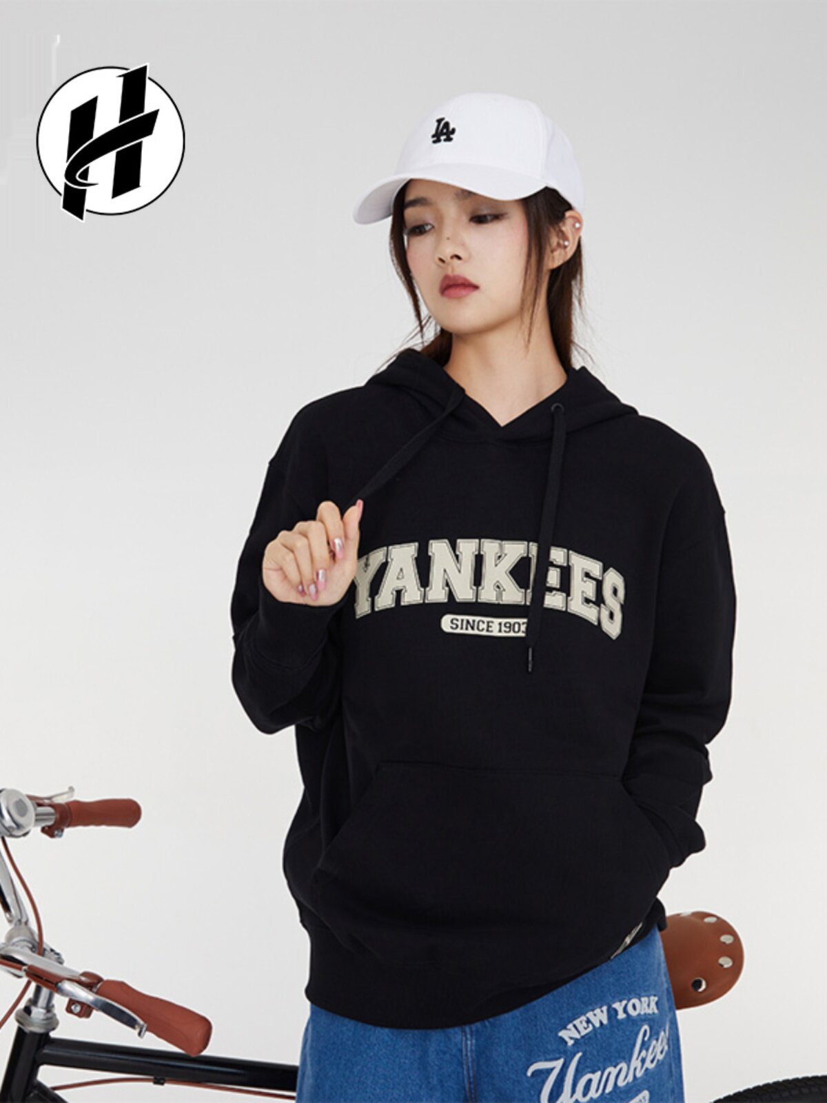 [운동복 정리] MLB 스포츠 커플 스타일 라운드 넥 풀오버 남성 및 여성을 위한 캐주얼하고 다재다능한 스웨트 셔츠