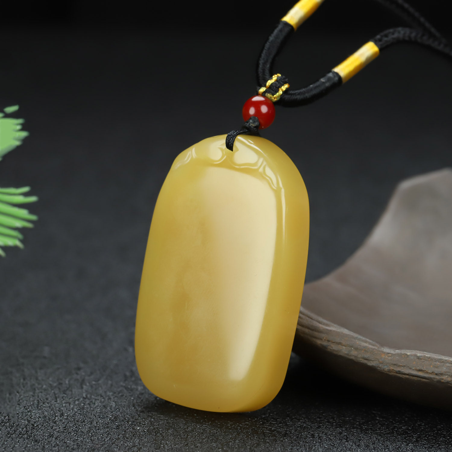 天然和田玉糖黄玉籽料无事牌吊坠无字平安牌项链玉挂件男女款玉坠