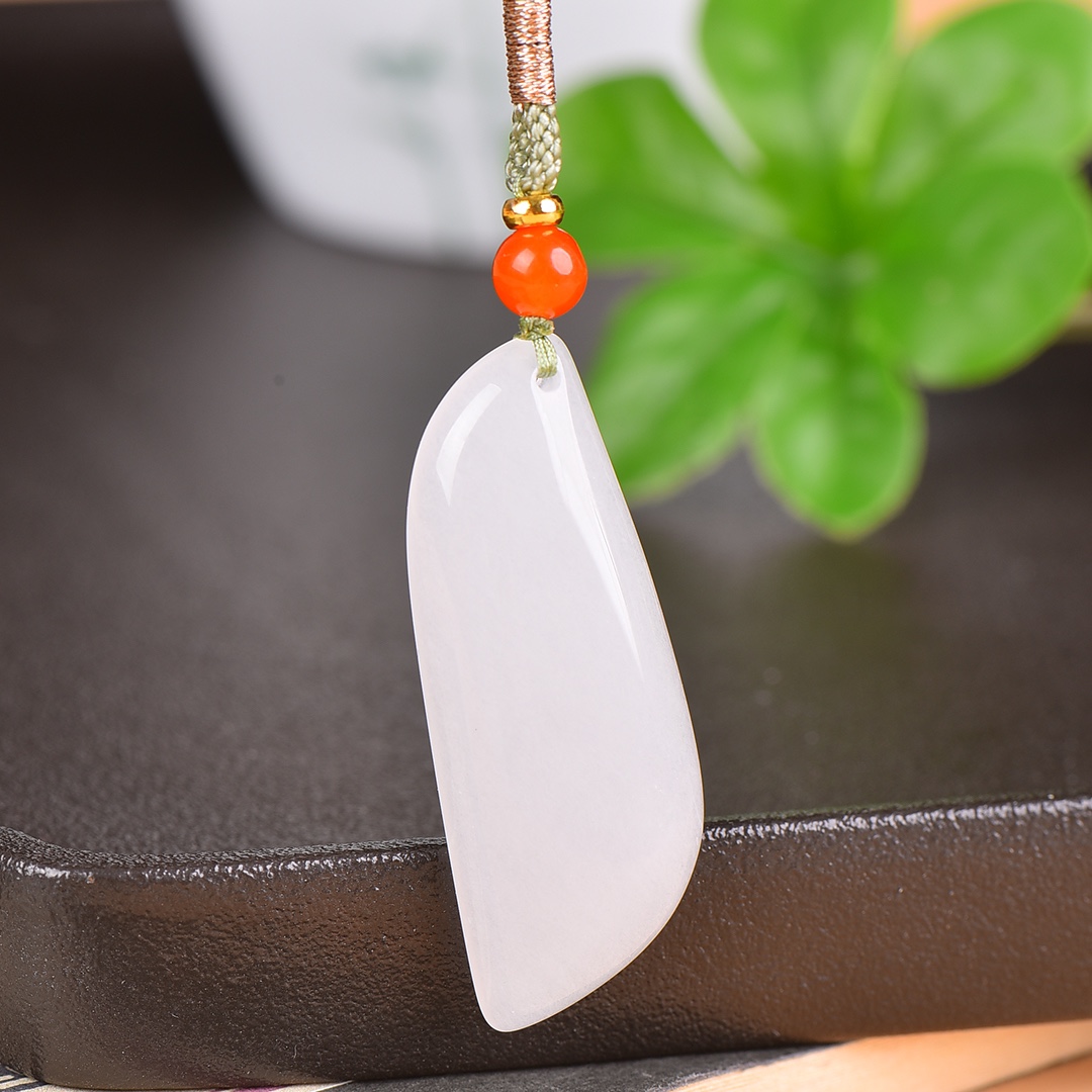 纯天然新疆白玉金丝玉柳叶挂件国庆节生日定情侣款如意节节高吊坠