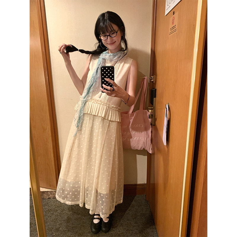 MOWENTI文文婷 米白波点网纱无袖连衣裙女夏季风琴褶木耳边仙女裙