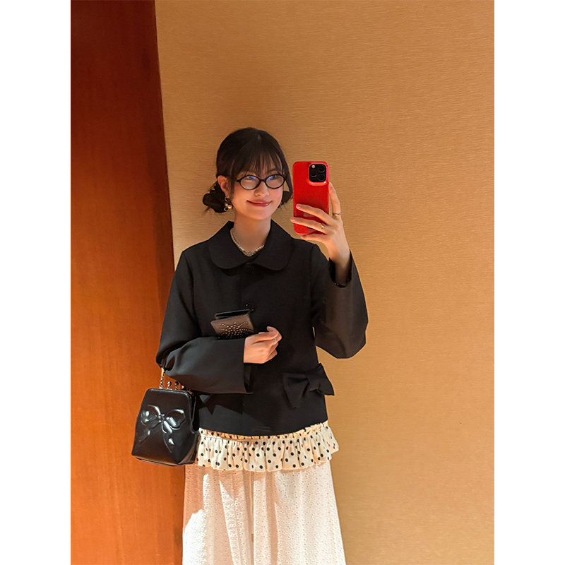 黑色蝴蝶口袋设计西装