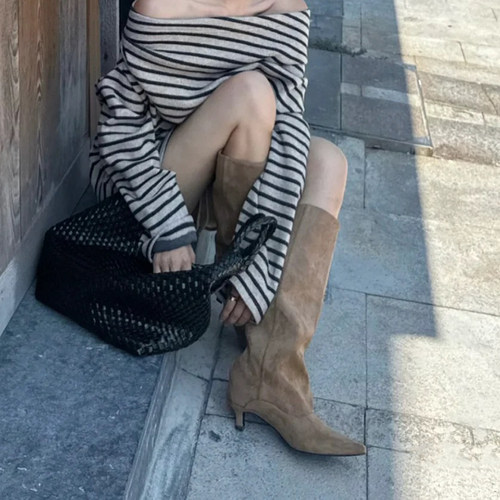 绒面小猫跟尖头高筒骑士靴