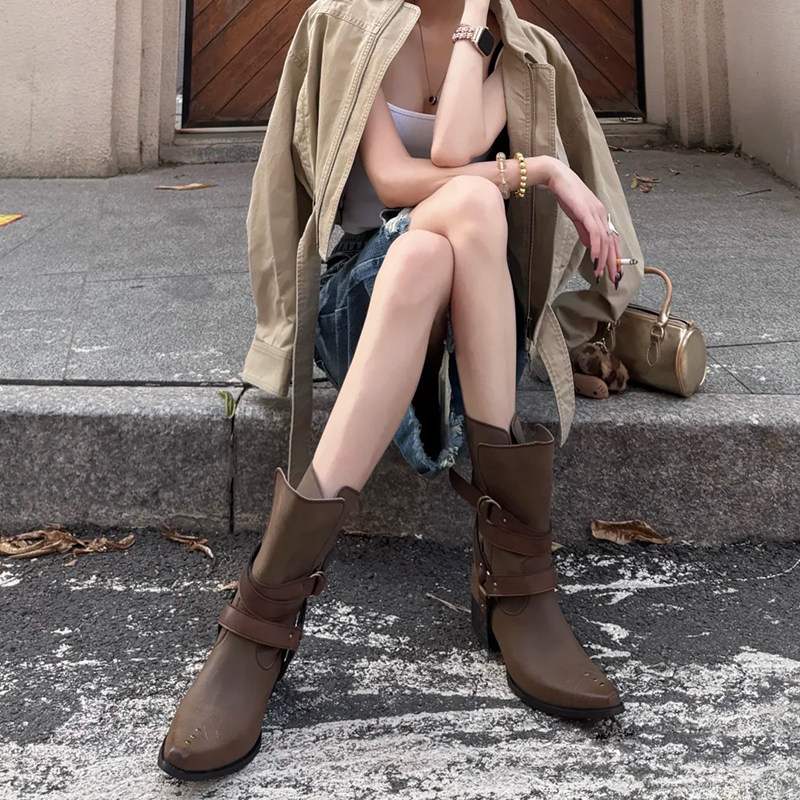 棕色复古刺绣短筒西部牛仔靴2025新款秋冬尖头粗跟废土风切尔西靴,女鞋,西部靴,淘宝优惠券,粉丝福利购,淘宝优惠卷