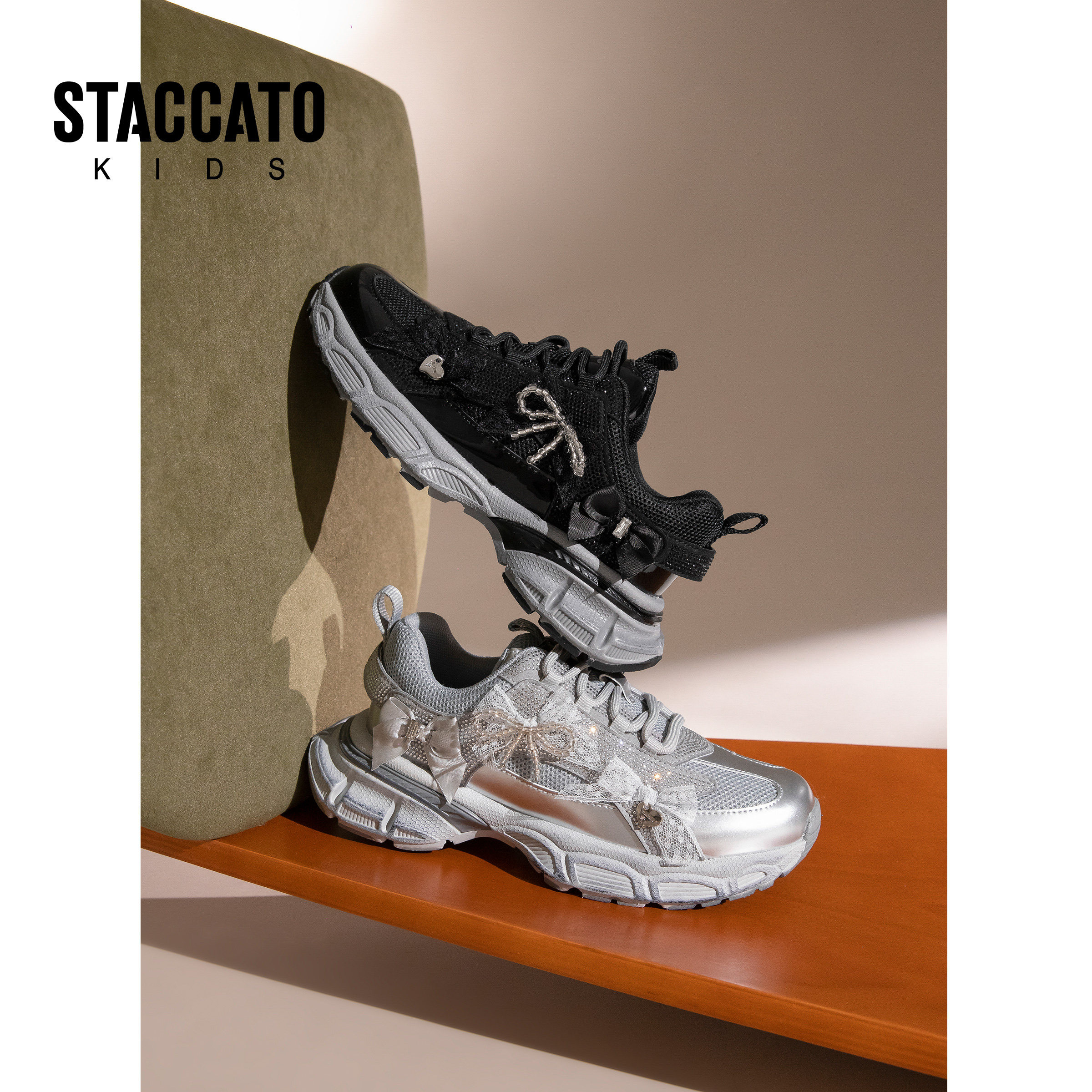 思加图童鞋春季新款运动鞋儿童老爹鞋女童跑步鞋时尚学生鞋休闲鞋