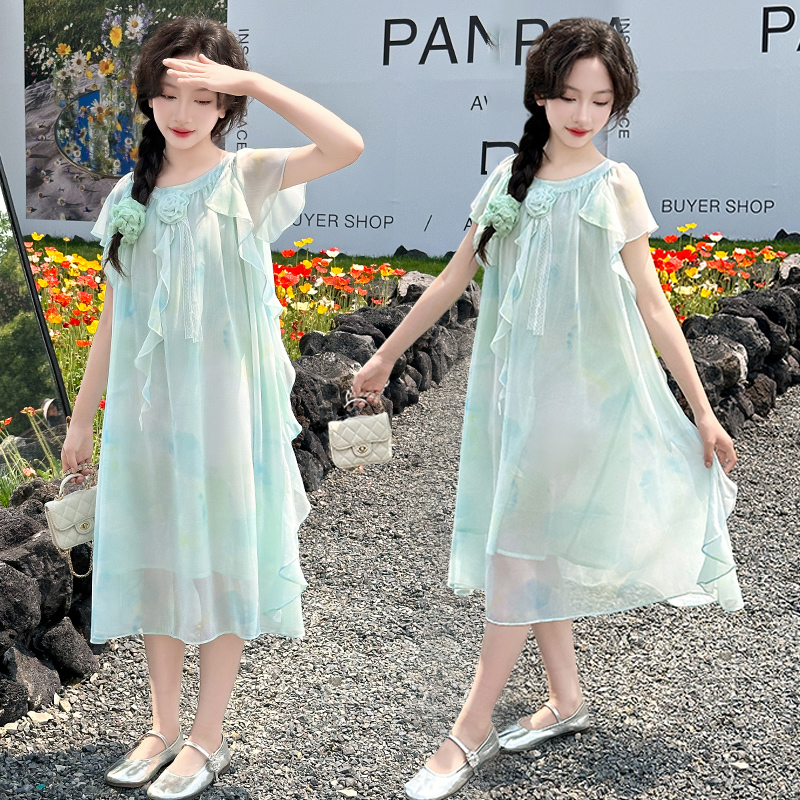 女生衣服夏季连衣裙高级感萌娃舒适少女新款儿童小清新精致服饰
