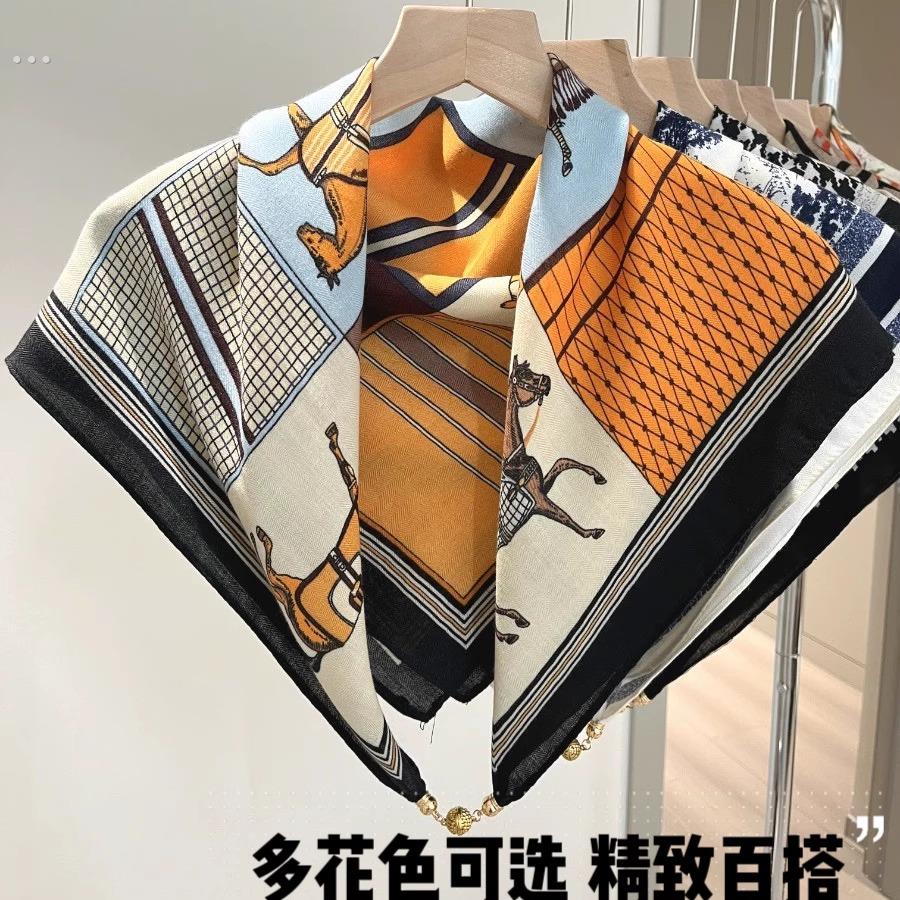 秋冬丝巾女2025新款多功能磁吸扣方巾护颈小披肩装饰围巾百搭围脖