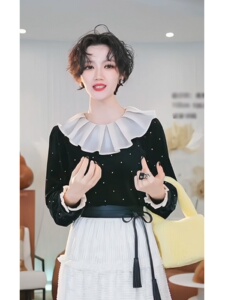欧货2023新款独特别致绝美上衣黑色娃娃领内搭打底衫t恤女秋冬季