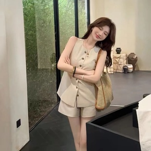两件套套装 随心玩家老钱风慵懒马甲短裤 女夏穿搭一整套
