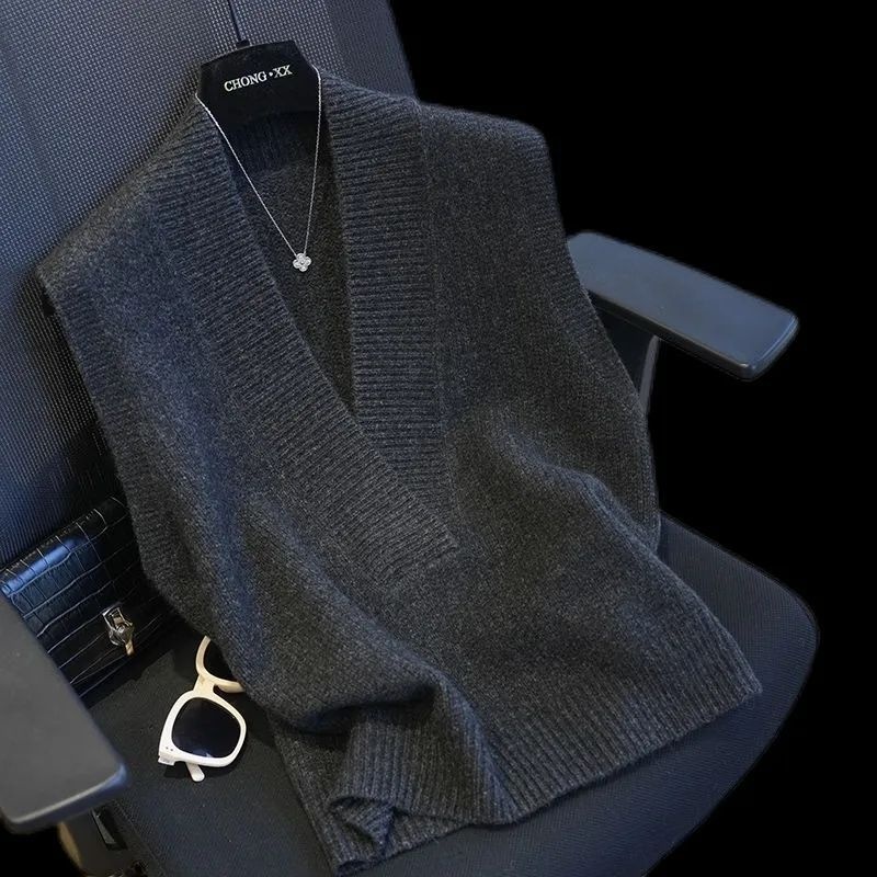 大V领针织马甲女宽松显瘦纯色内搭外穿毛衣背心洋气秋冬新款坎肩