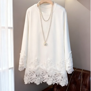 高级感蕾丝底摆拼接白色长袖T恤中长遮肚小衫秋冬显瘦黑色上衣女