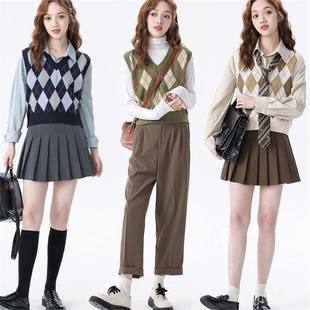 BrandyMelville bm复古学院风针织内搭背心马甲菱形格子V领针织衫