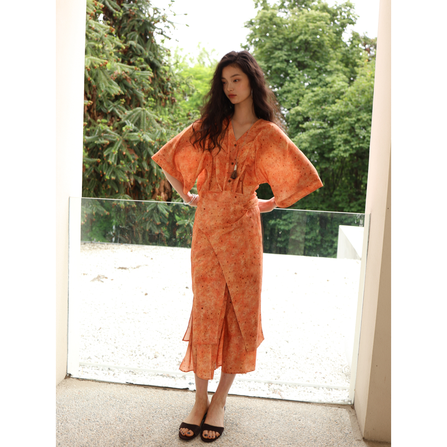 SUPERSCAPE素舶 垂顺透气印花V领搭片收腰衬衫连衣裙