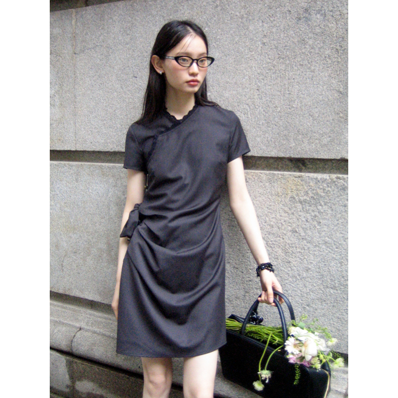 素舶 SUPERSCAPE 立领收腰长款连衣裙